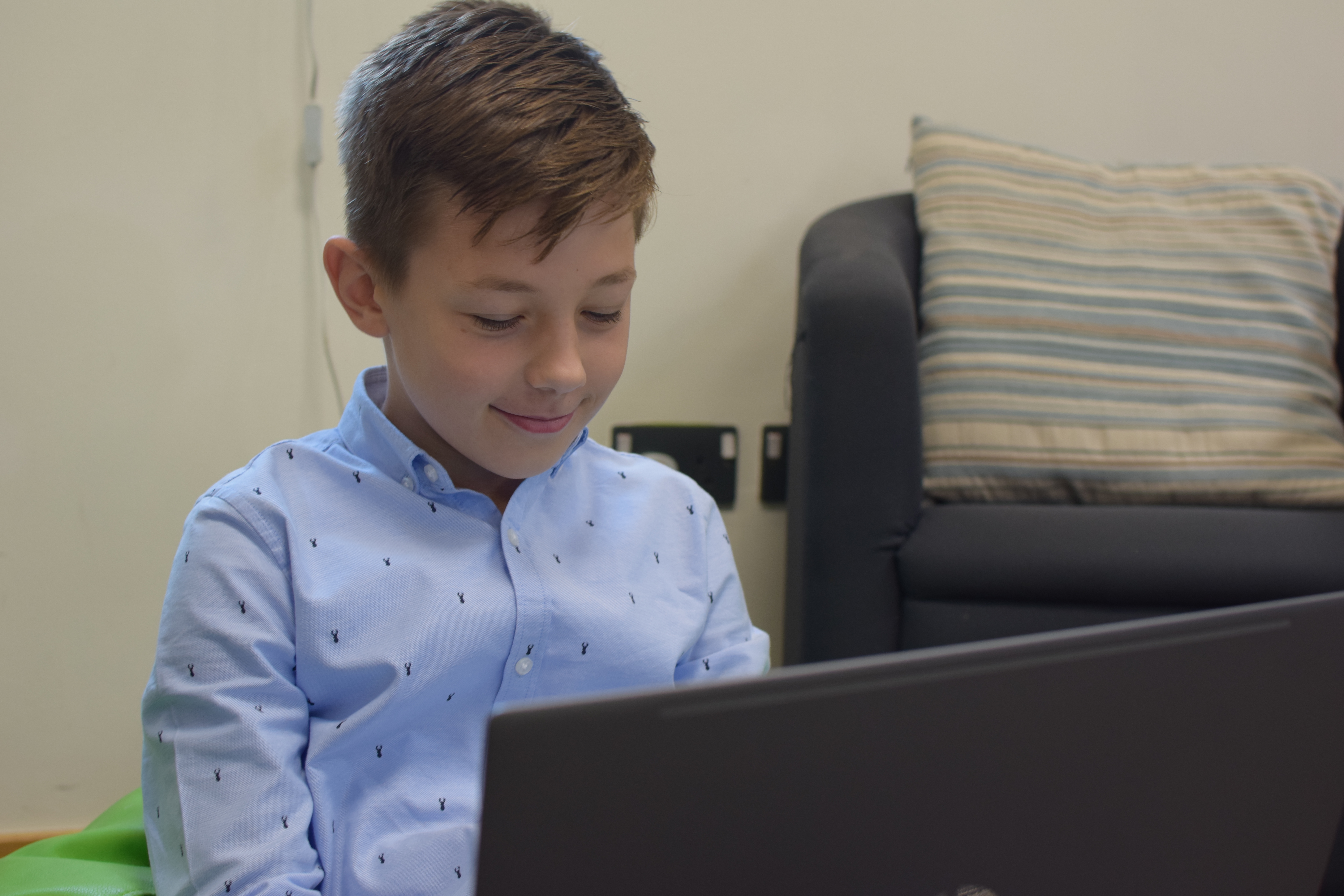 Gloucester live tuition